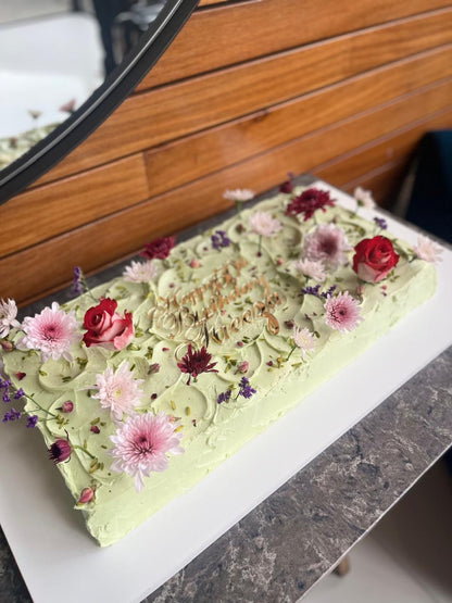Table Runner Cake